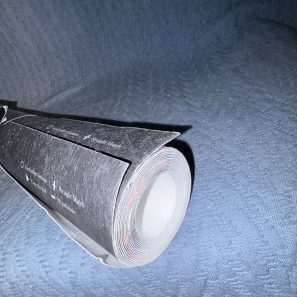 Anthropologie Mind the Gap Oceania Wallpaper - Picture 4 of 4